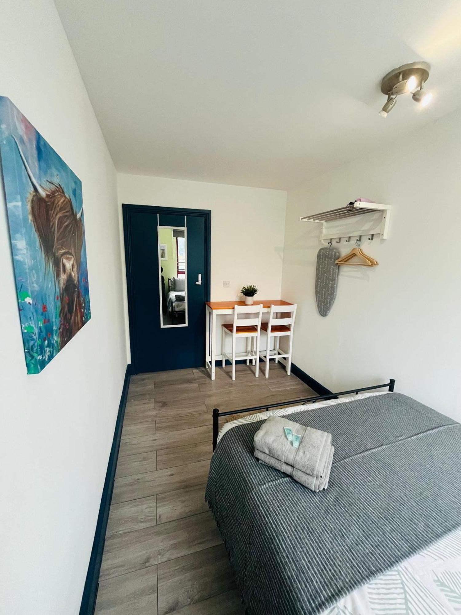 London Budget Rooms 603 Bilik gambar