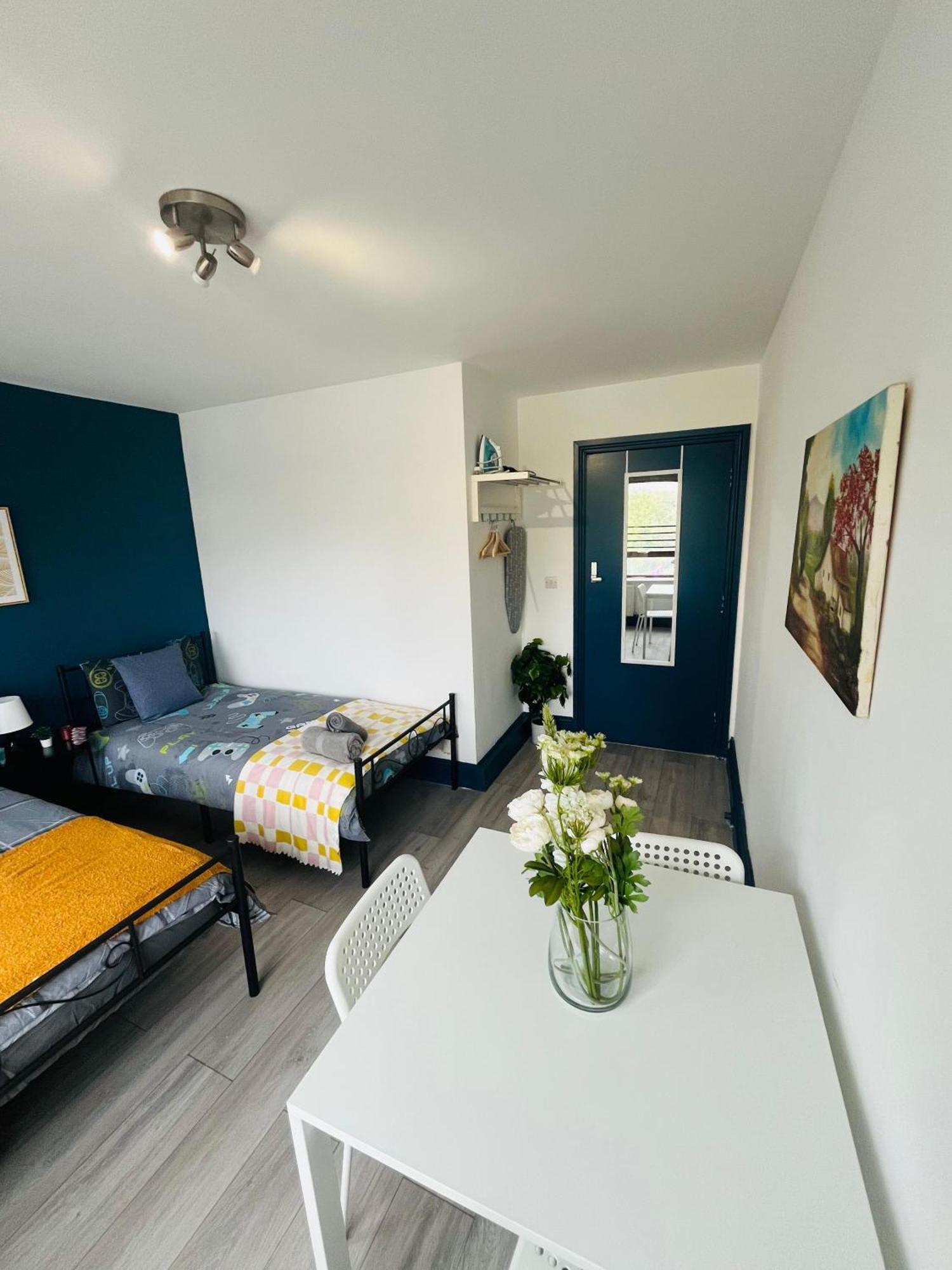 London Budget Rooms 603 Bilik gambar