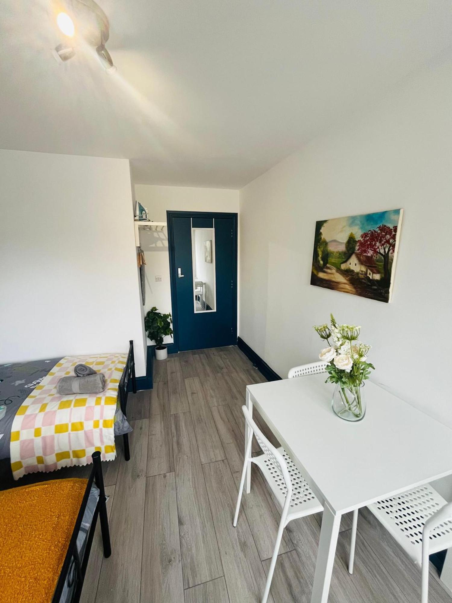 London Budget Rooms 603 Luaran gambar